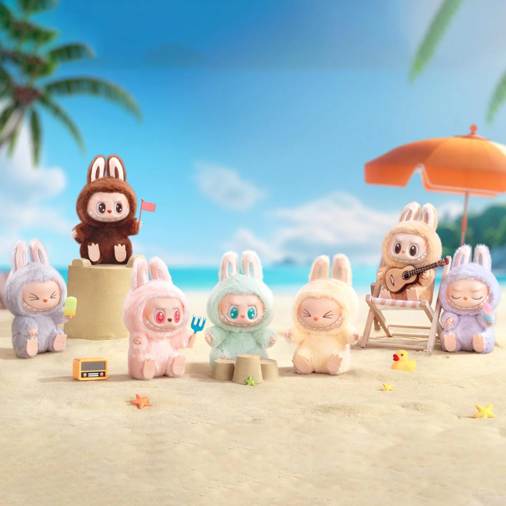 Labubu doll keychain
